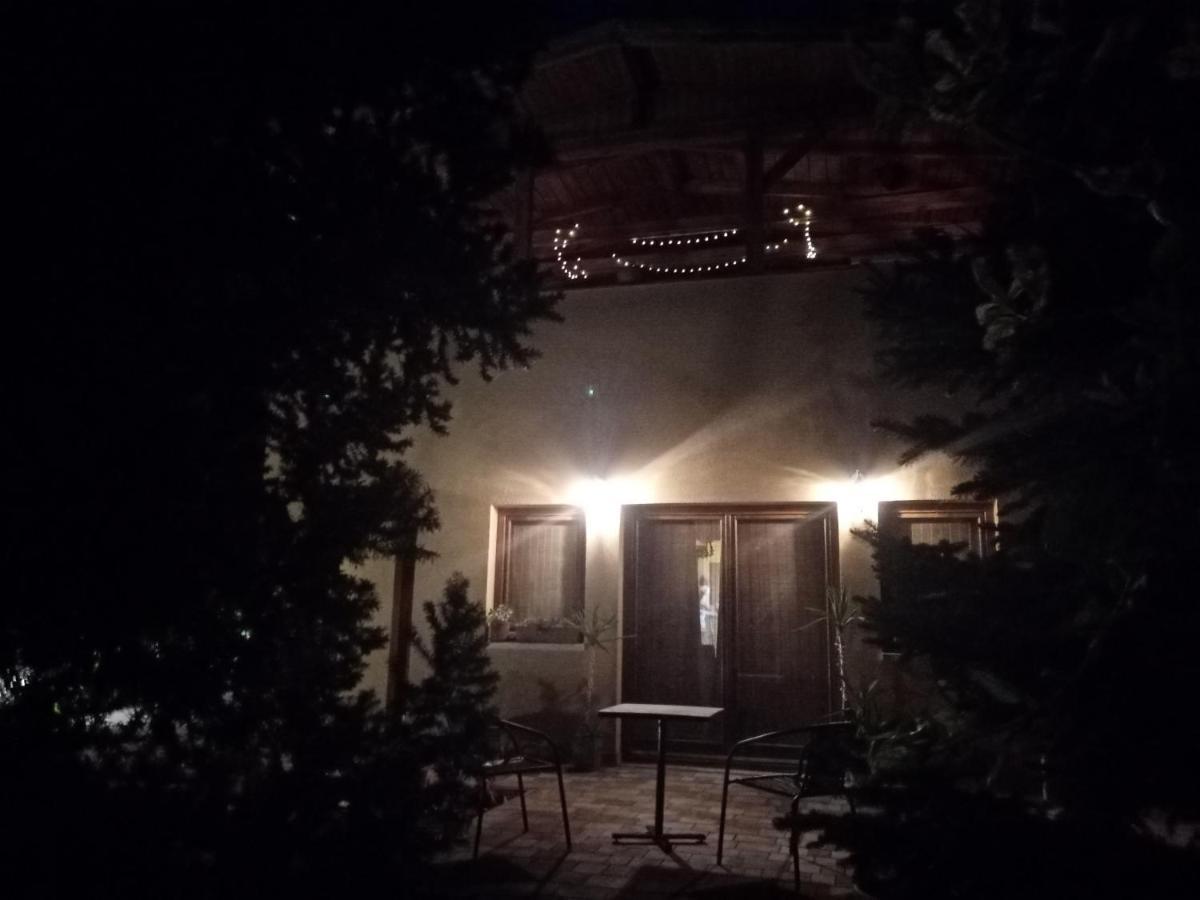 Jazmin-Szieszta Apartmanhaz Balatonfuered מראה חיצוני תמונה